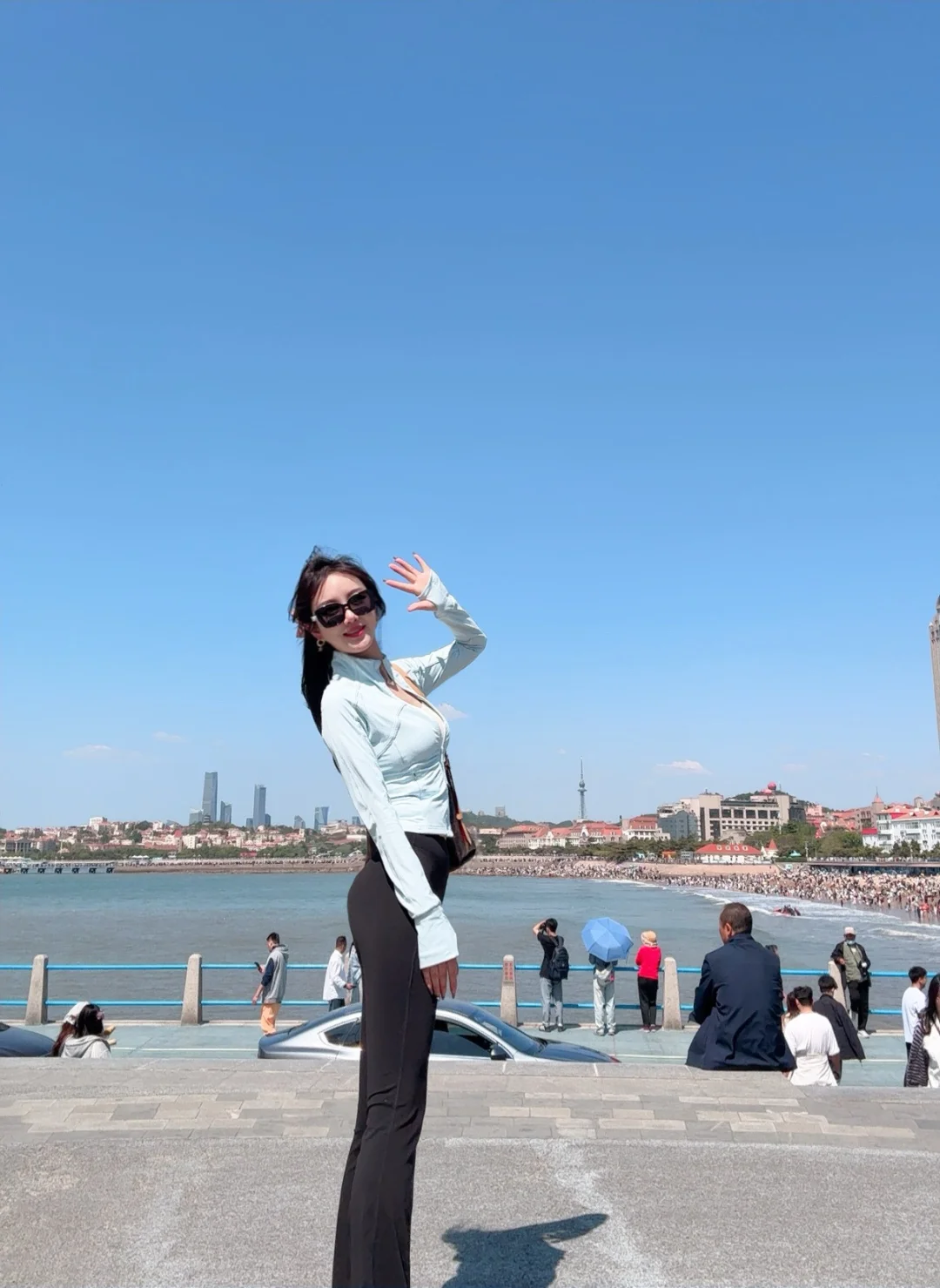 当我五一放假穿着瑜伽服去旅游…?