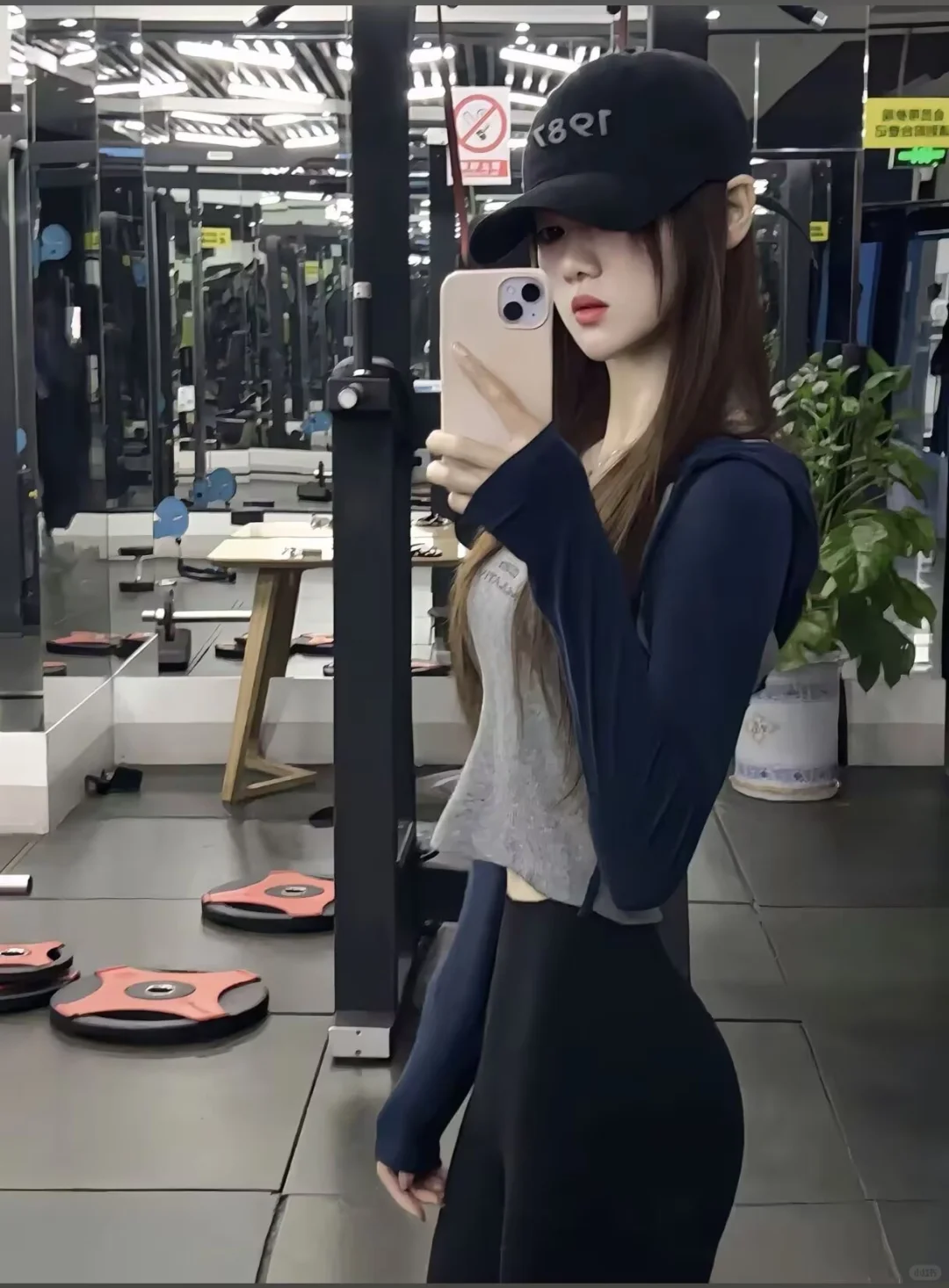 穿瑜伽服的女孩真的性感