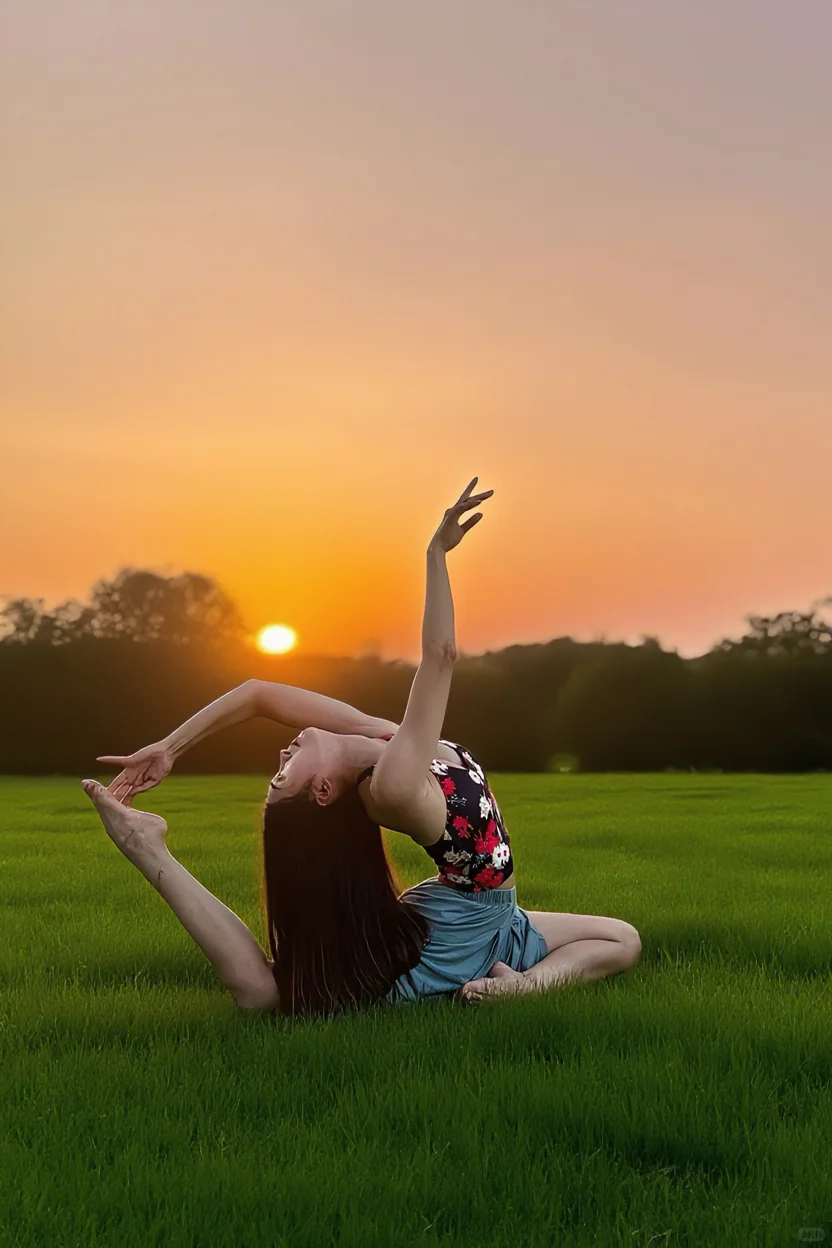 抓住夏天的光，夕阳露营拍瑜伽～