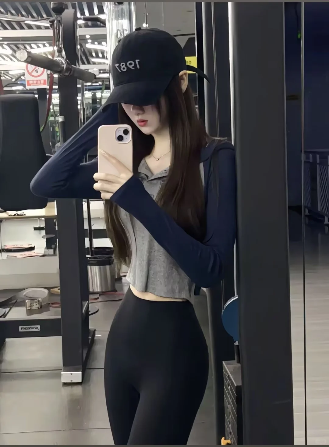 穿瑜伽服的女孩真的性感