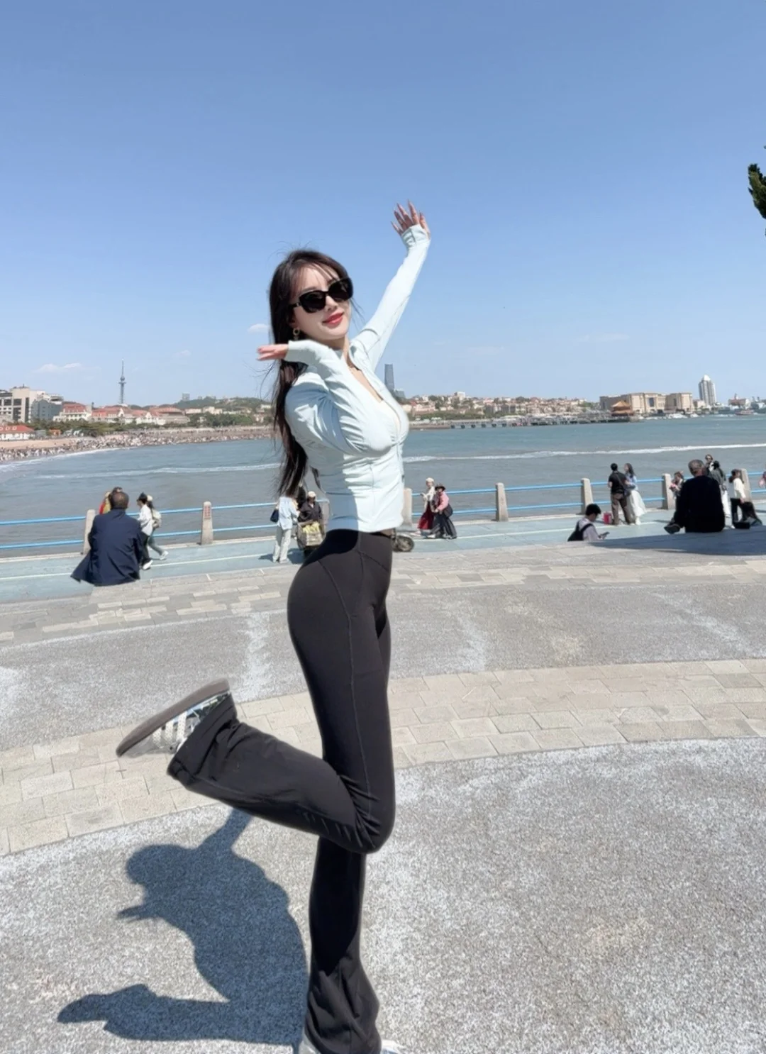 当我五一放假穿着瑜伽服去旅游…?