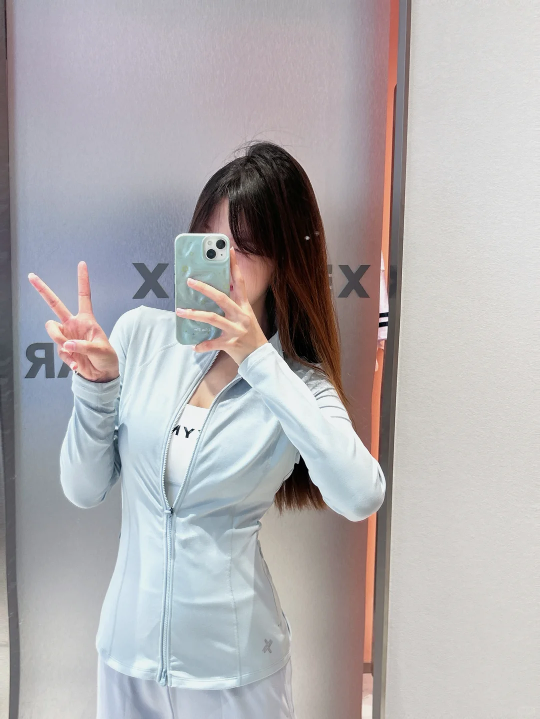 超级清新的薄荷曼波瑜伽服?