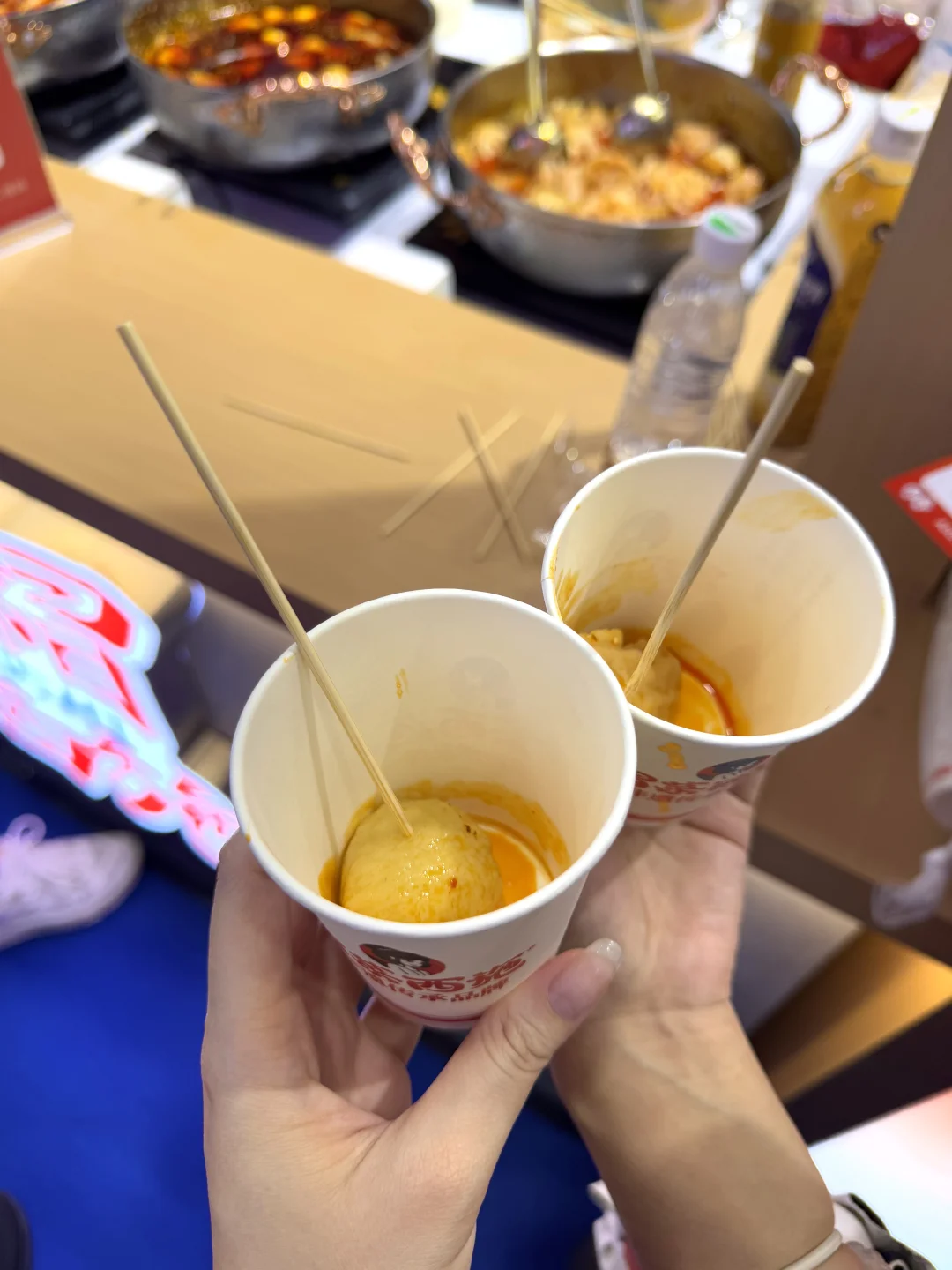 琶洲美食展又可免费吃三天！刚吃饱出来！