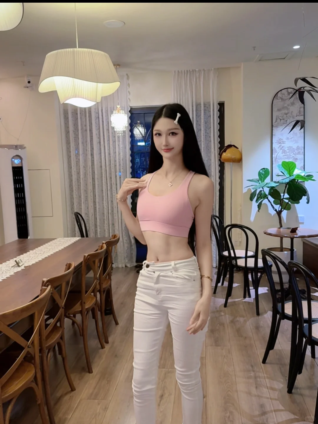 瑜伽服天花板