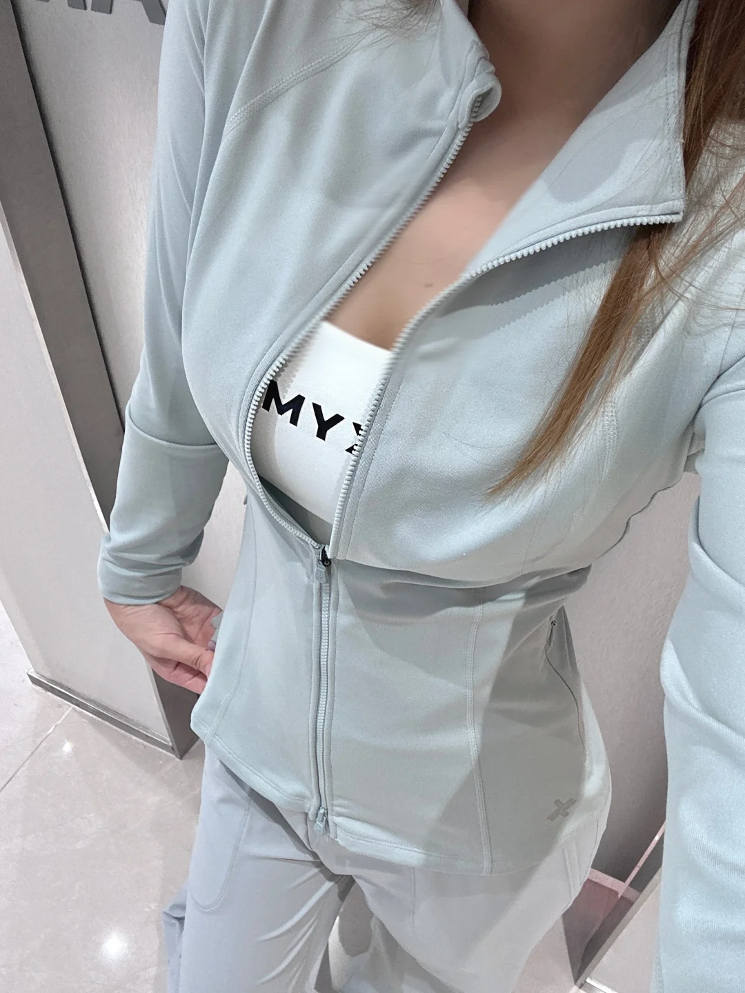 超级清新的薄荷曼波瑜伽服?