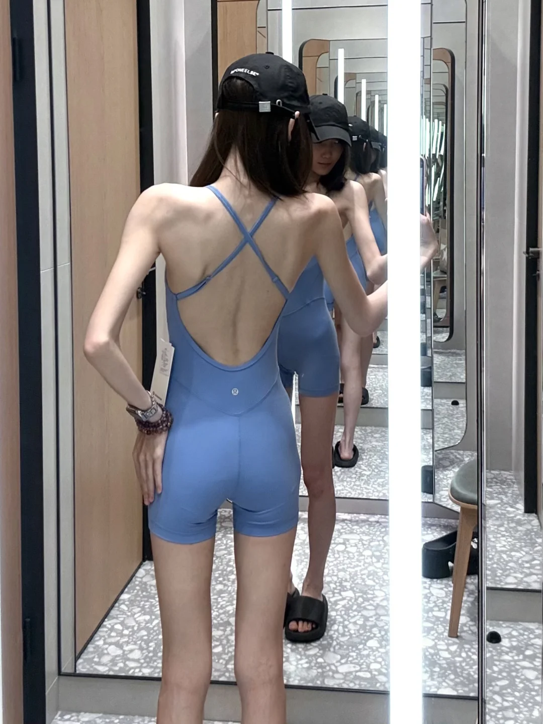 174 84｜这是真的直角肩｜lulu连体衣好显身材