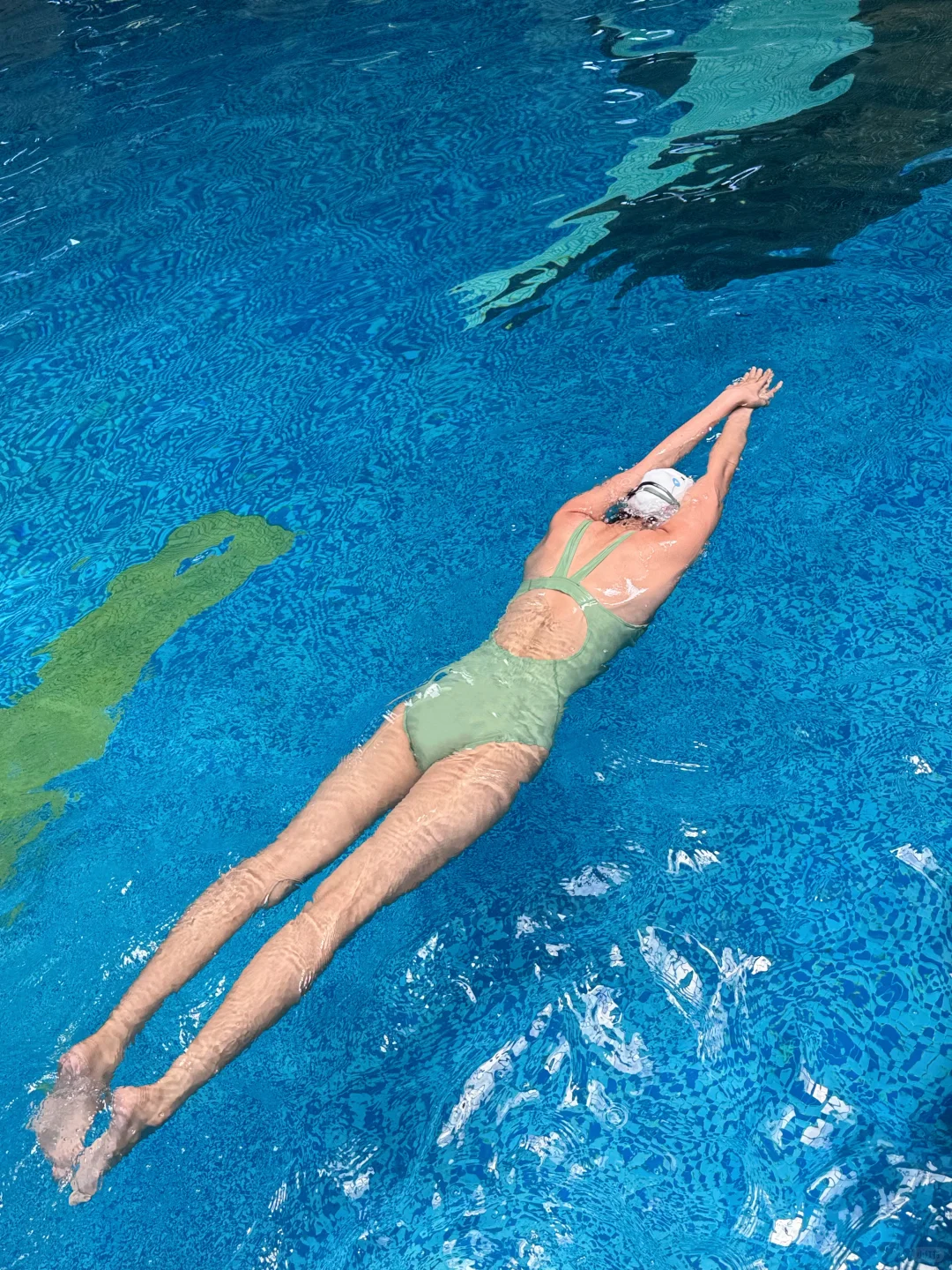 汕头女大泳教?游泳日