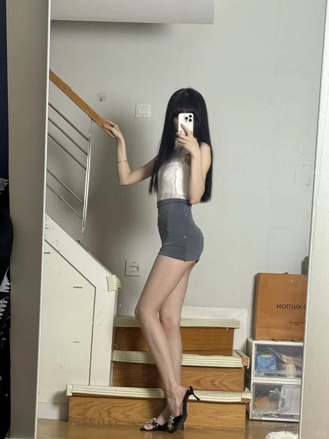 左划帮我穿上！！！