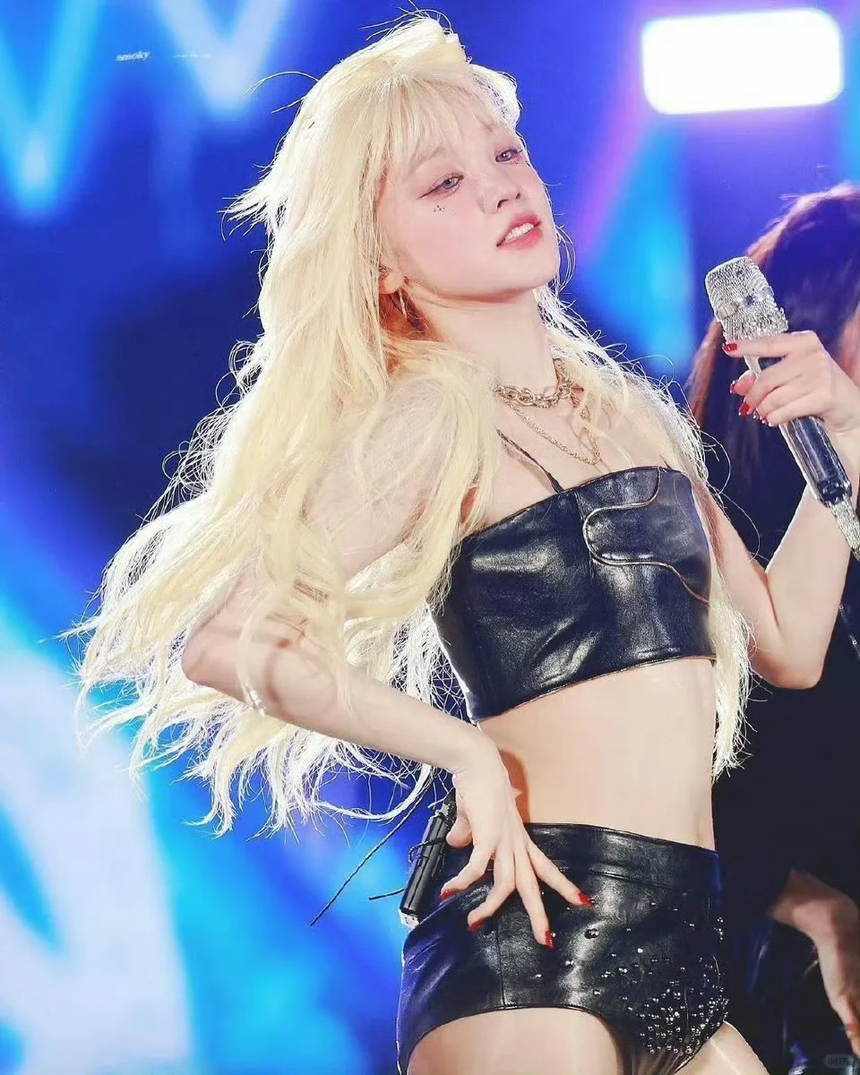 宋雨琦｜性感油光丝袜?