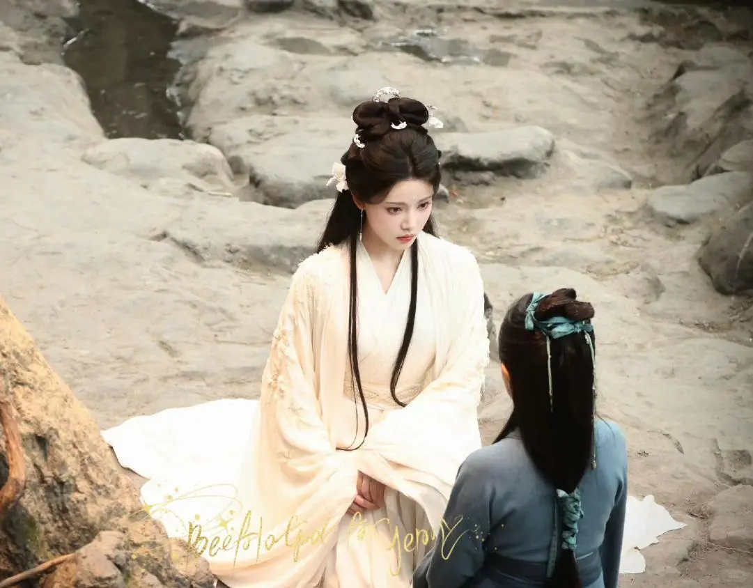 《花千骨》姊妹篇过审，全员颜值在线，男主被指