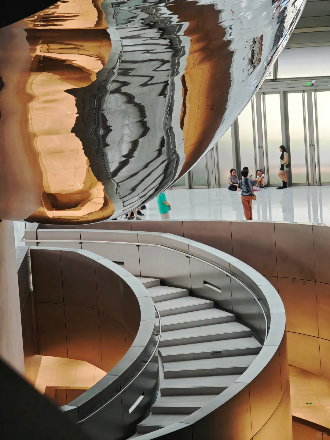 深圳新展｜馆藏级艺术展，艺术建筑双重暴击