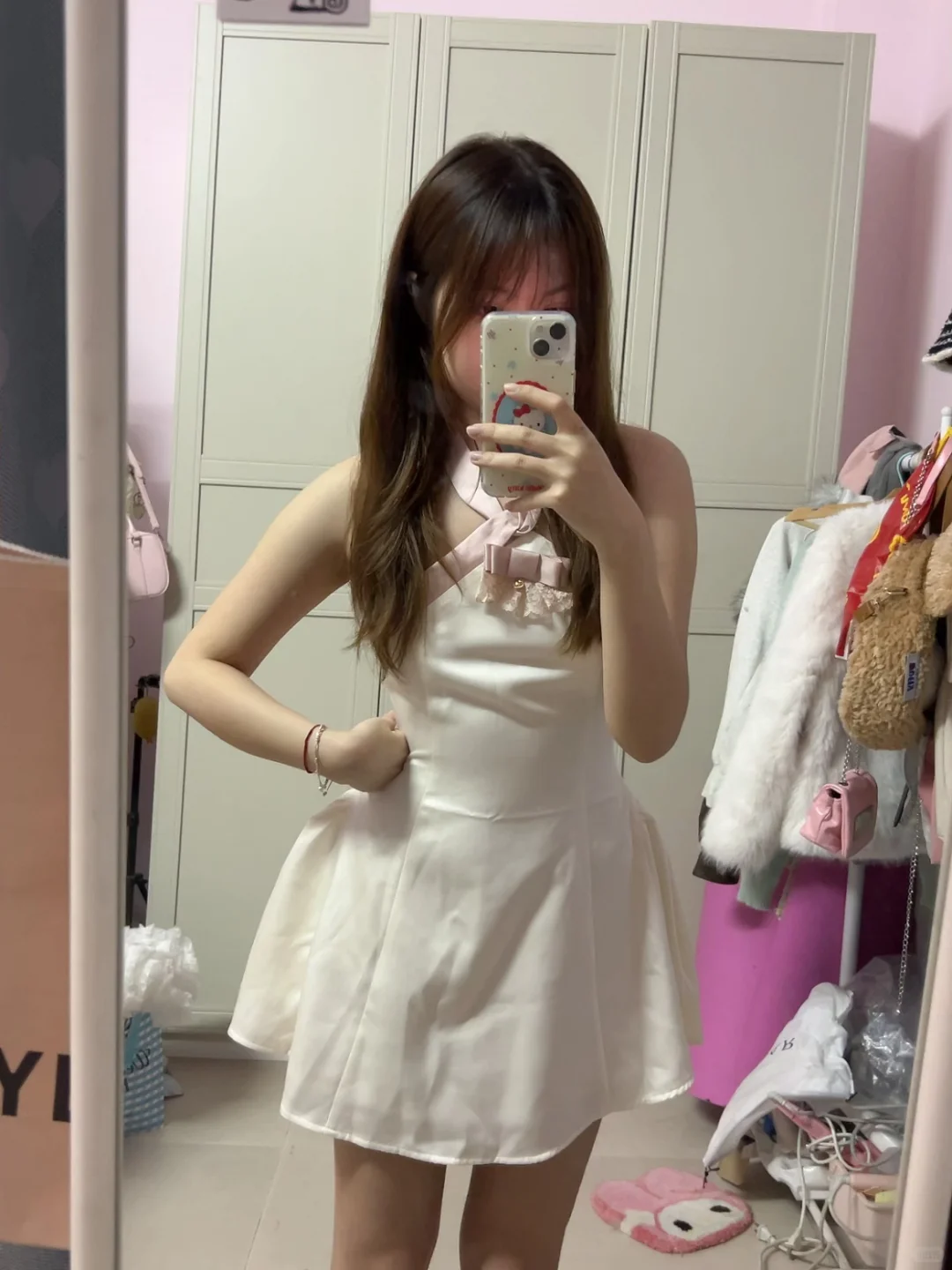 姐妹们?帮我选下生日穿的裙子！！！