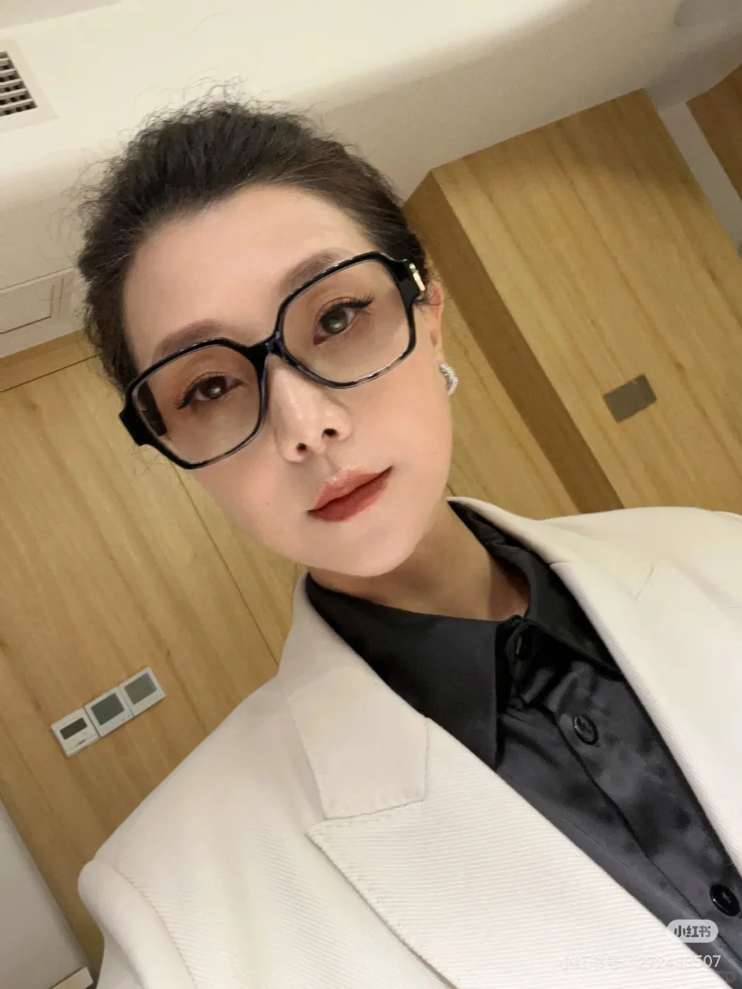 老阿姨的第54个生日?