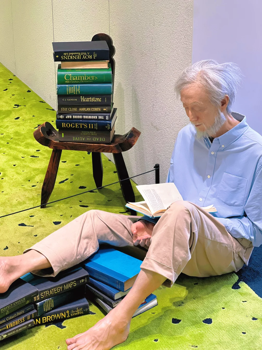 小心！！！?巨人出没！当超现实主义映入现实