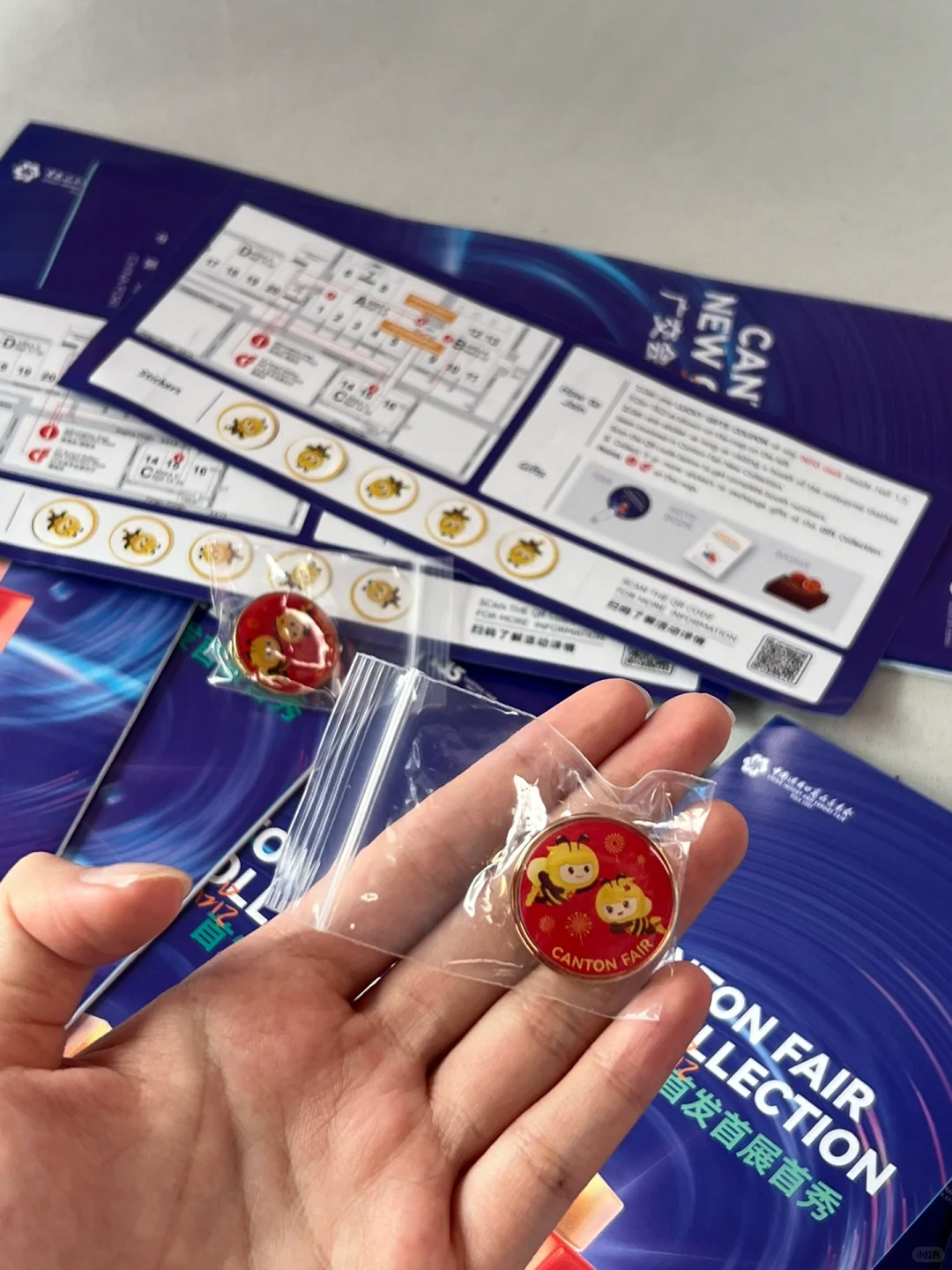 女大学生采购商勇闯广交会！?