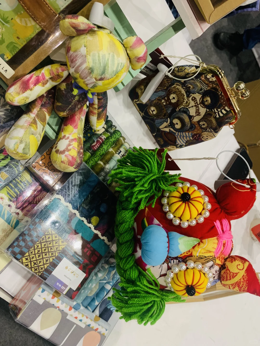 开展了，这次竟然有 100 多非遗手工艺人参展