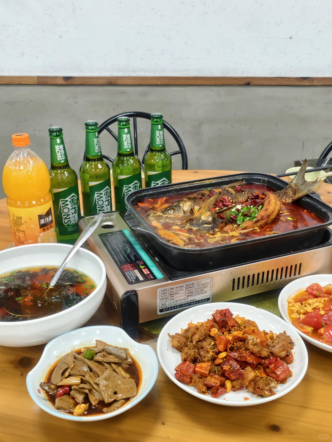 79元四人餐？顾客赚大发，老板是慈善家？！