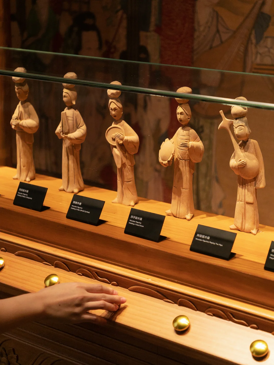 ✨广州新地标丨走进了由香气织就的时空隧道～