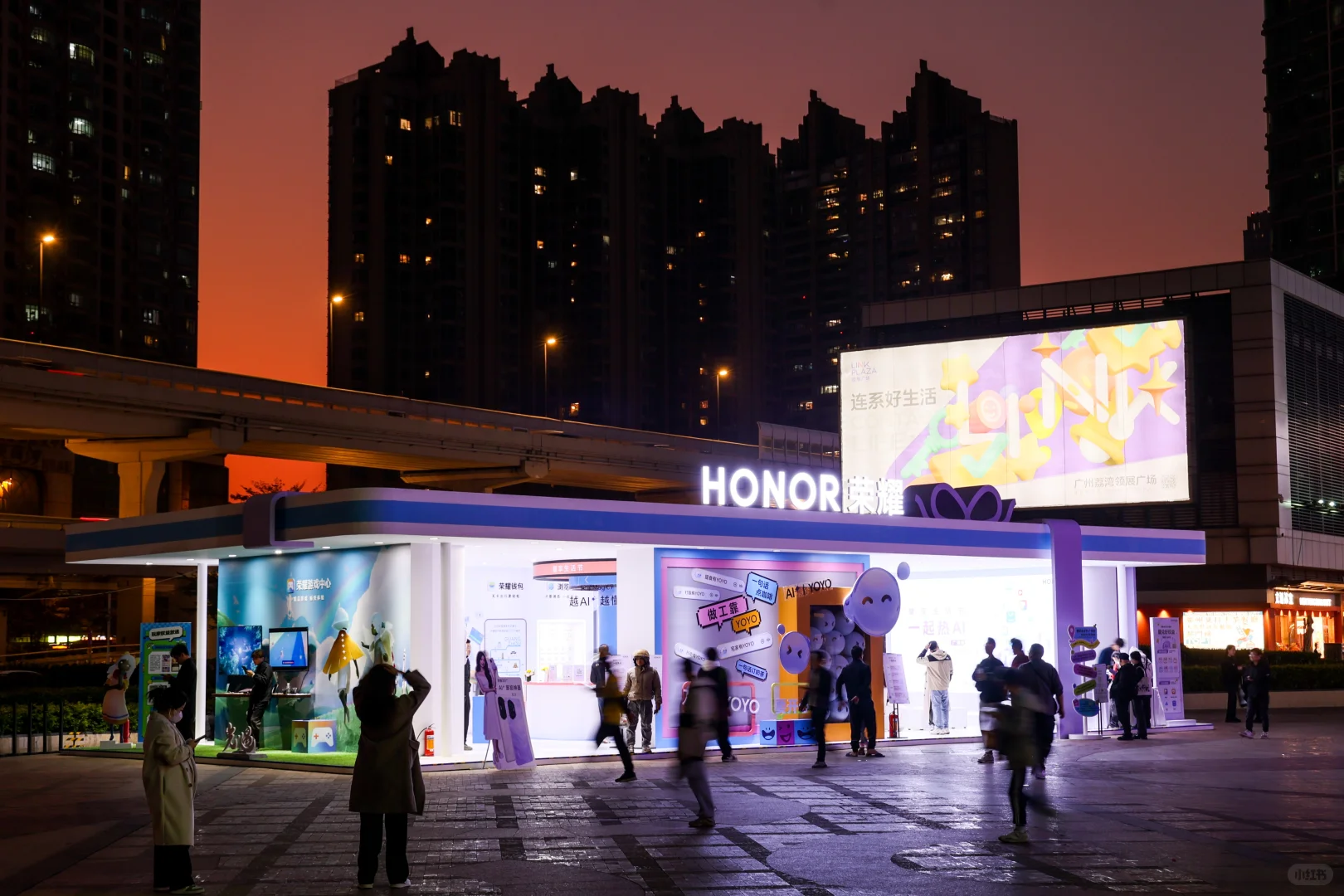 AOPU丨展会设计——荣耀手机耀享生活节