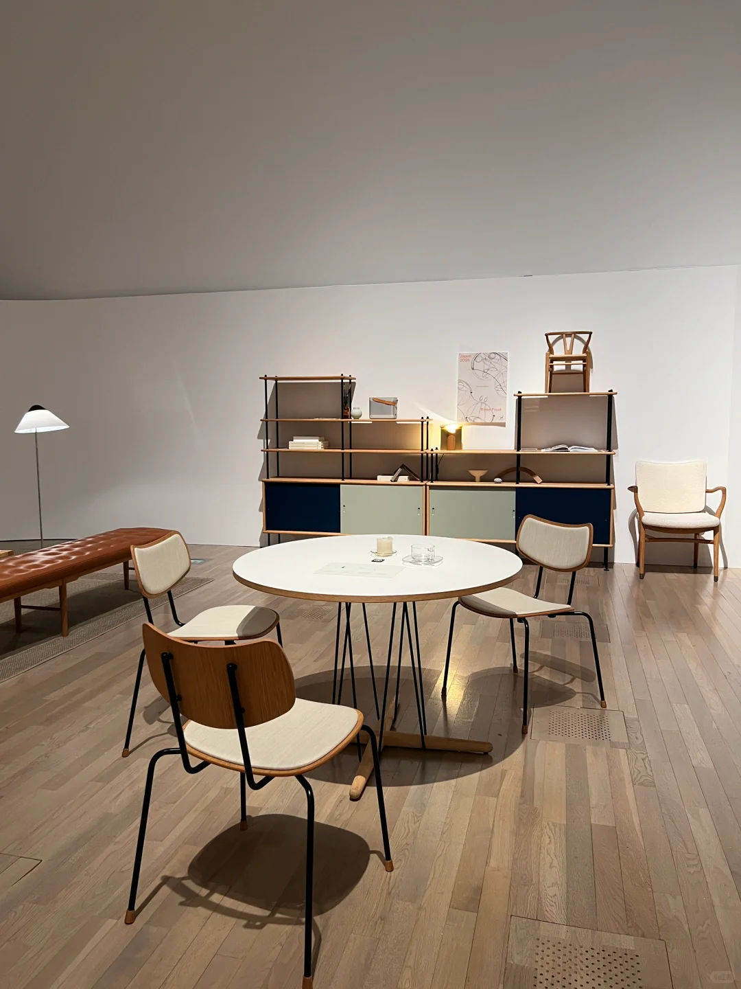 ??设计人不能错过的免费经典家具展?