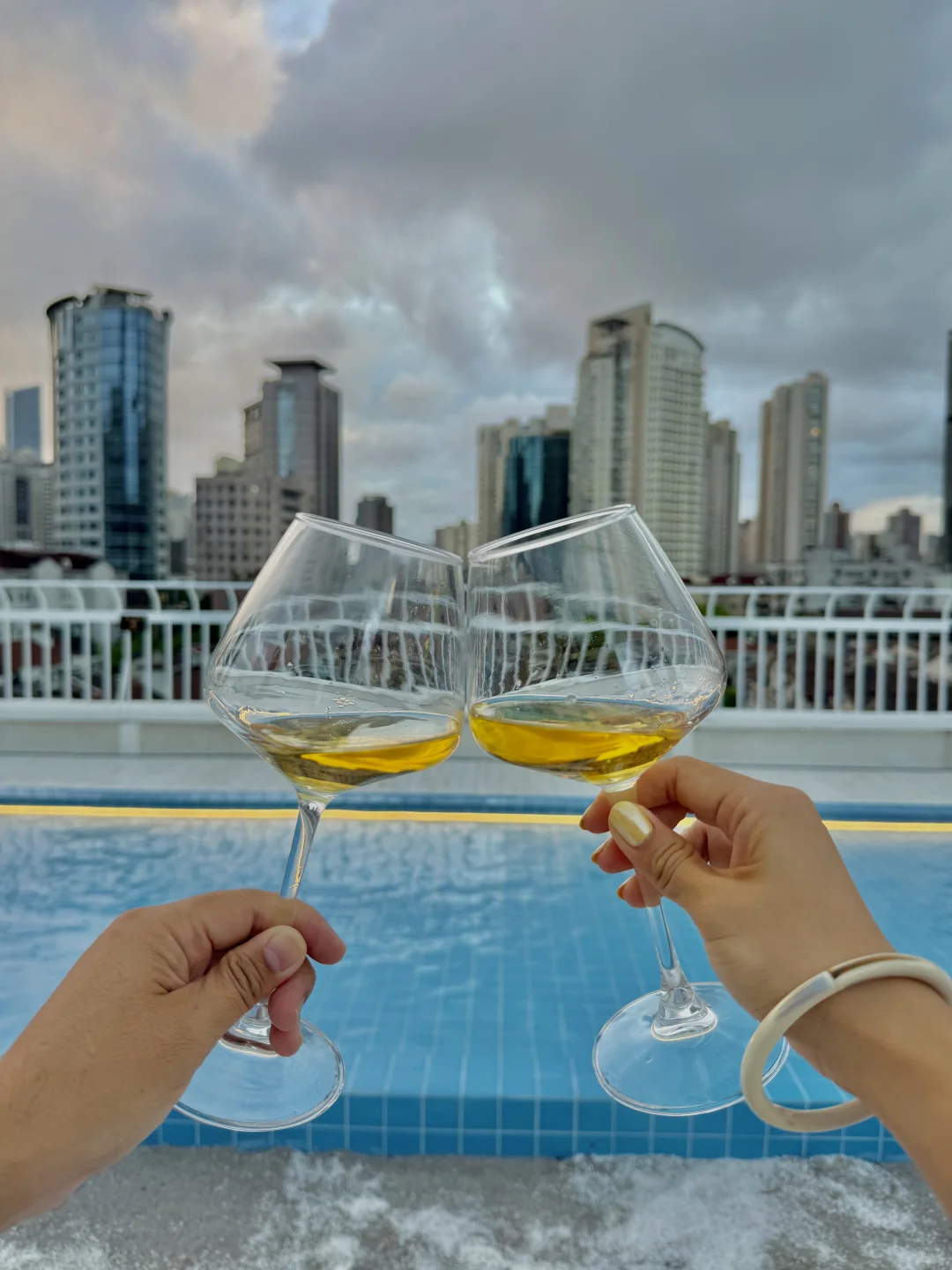 上海新展｜?️度假风拉满的屋顶展来啦！?