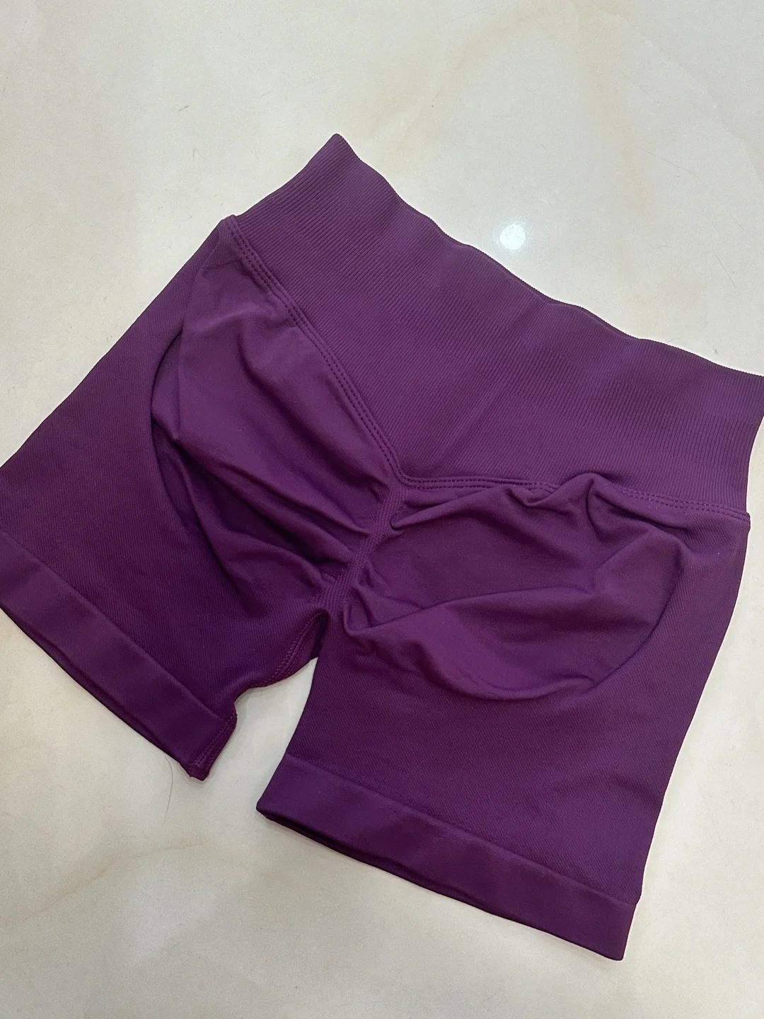 i人小心翼翼?偷拍一下自己的pp