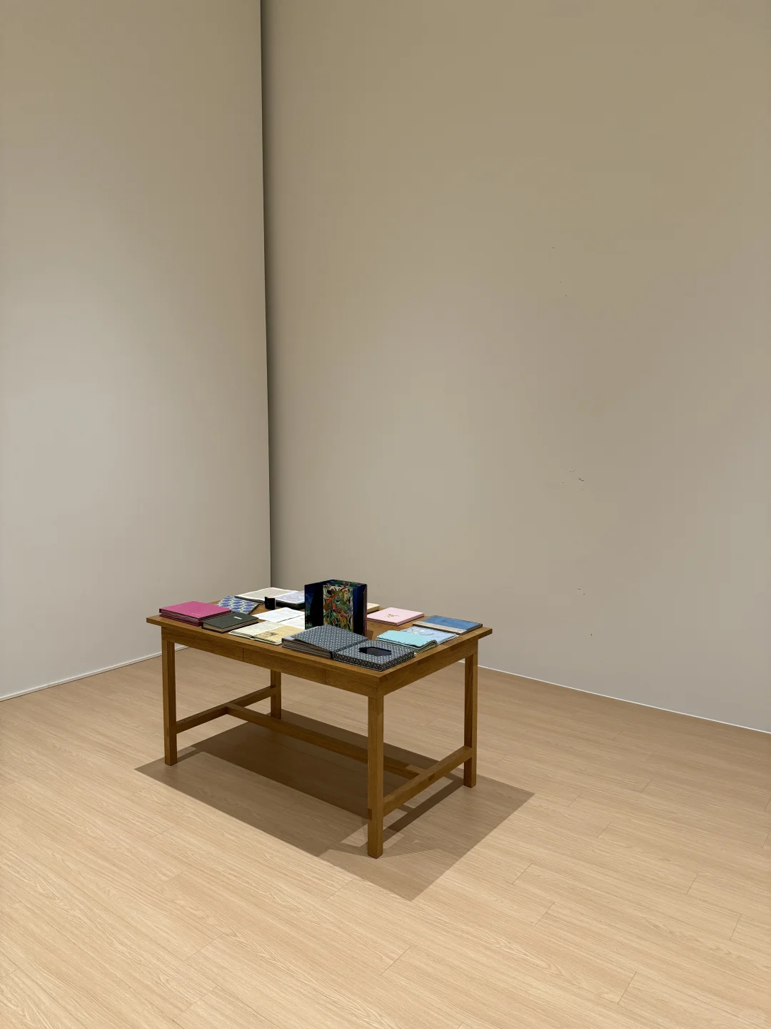 周末看展｜当色彩开始说话?