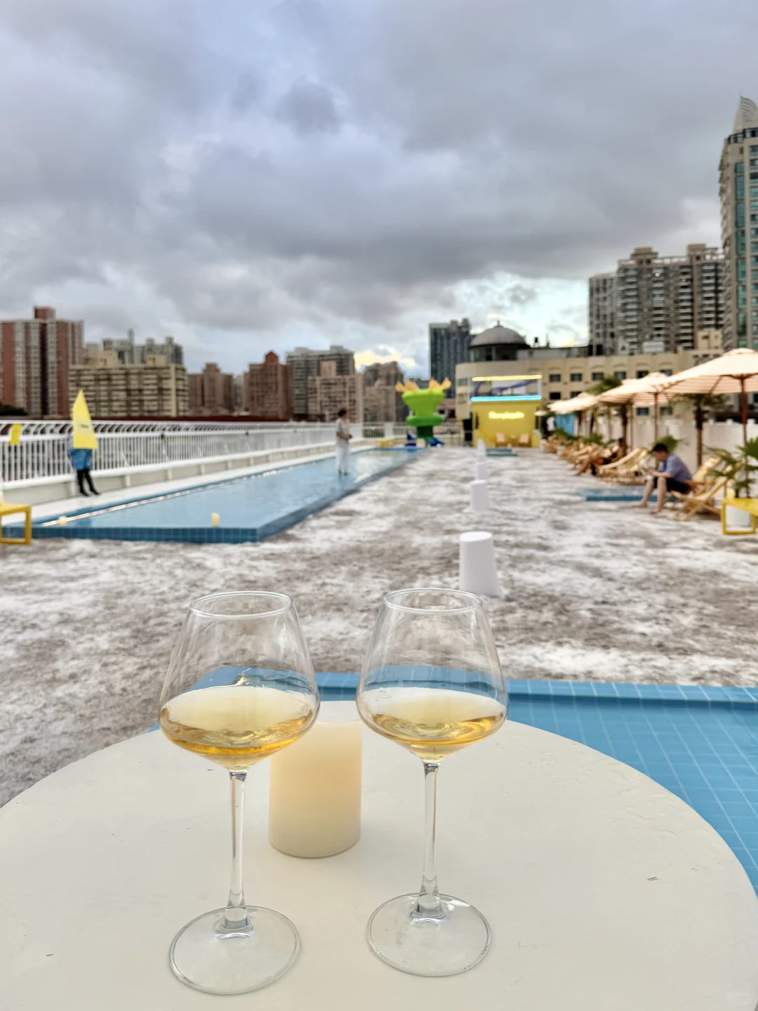 上海新展｜?️度假风拉满的屋顶展来啦！?