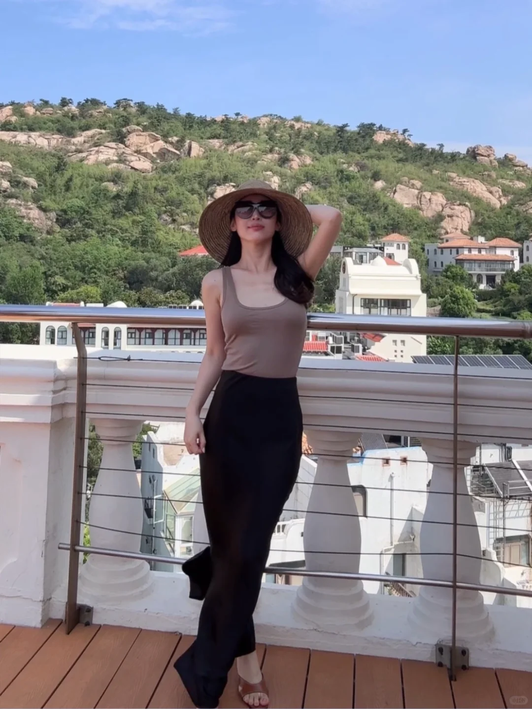 海边穿搭，get一个～?️