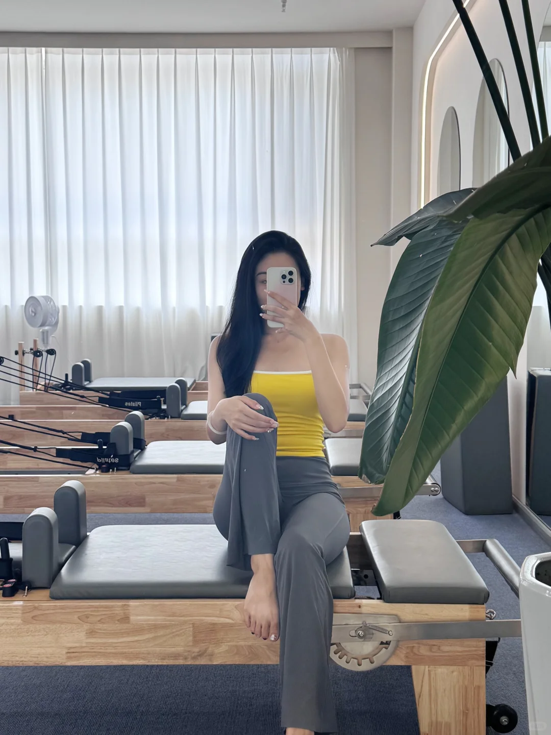 有没有需要拍瑜伽服的呀