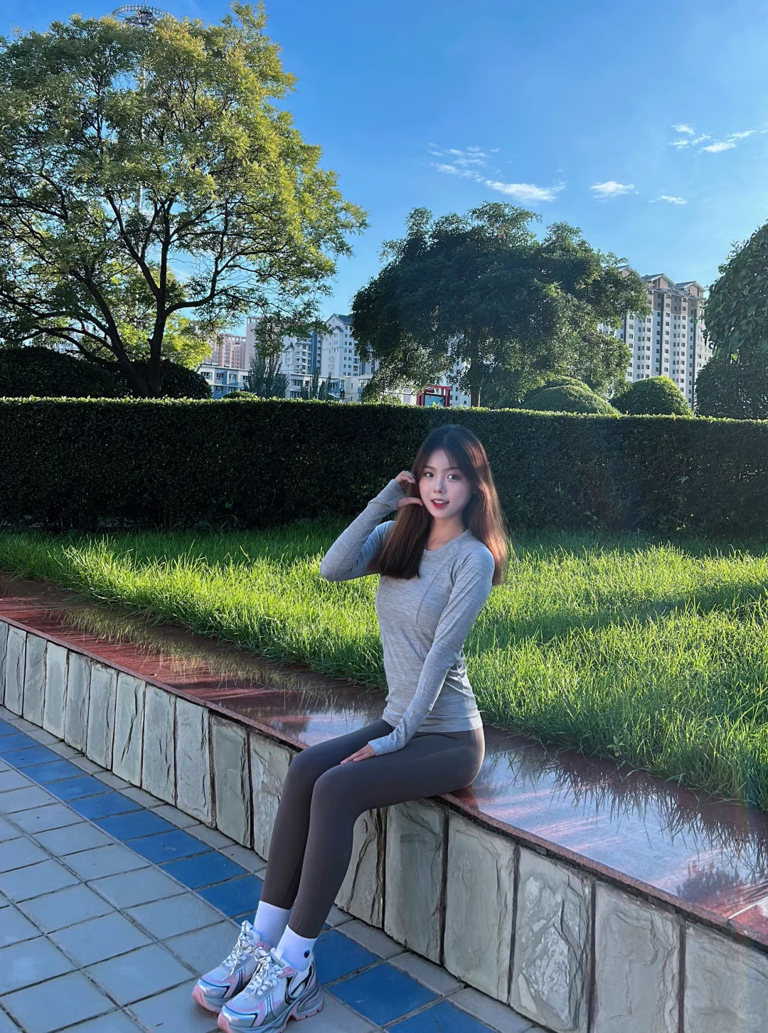 穿上瑜伽服，迎接充满活力的自己