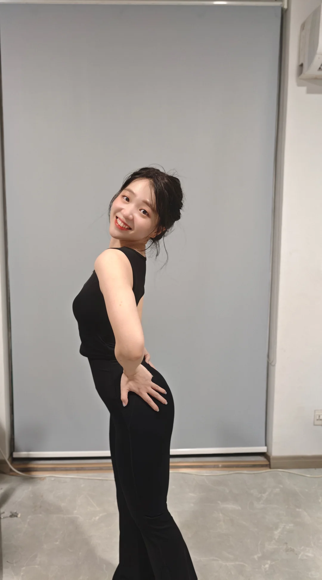 黑色瑜伽服、运动穿搭