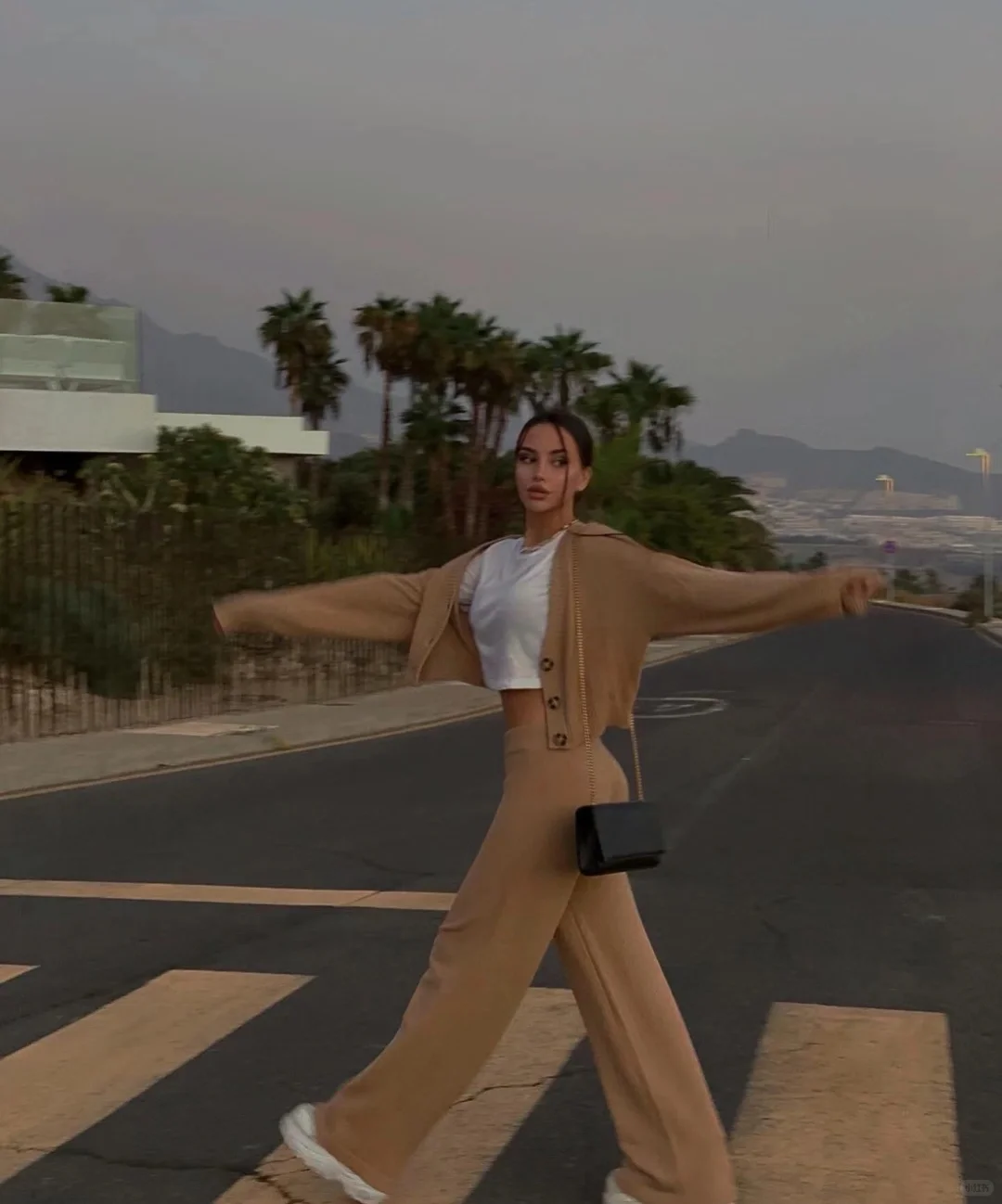 ins博主穿搭| 吊带是夏季的穿搭王者