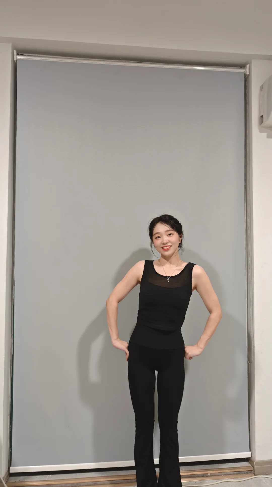 黑色瑜伽服、运动穿搭