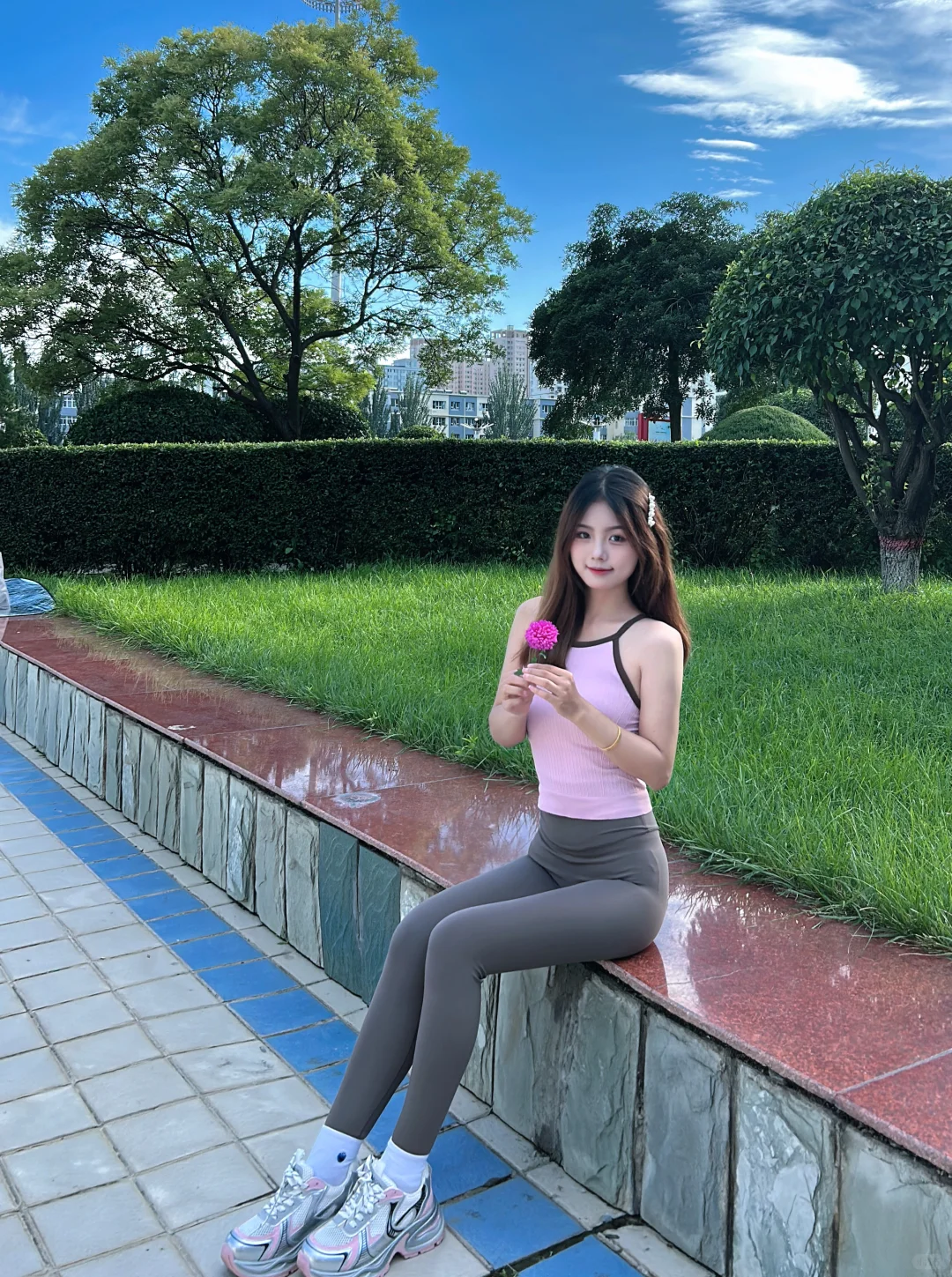 穿上瑜伽服，迎接充满活力的自己