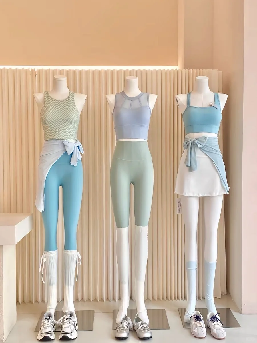 减肥洗脑｜瑜伽服都进化的这么好看