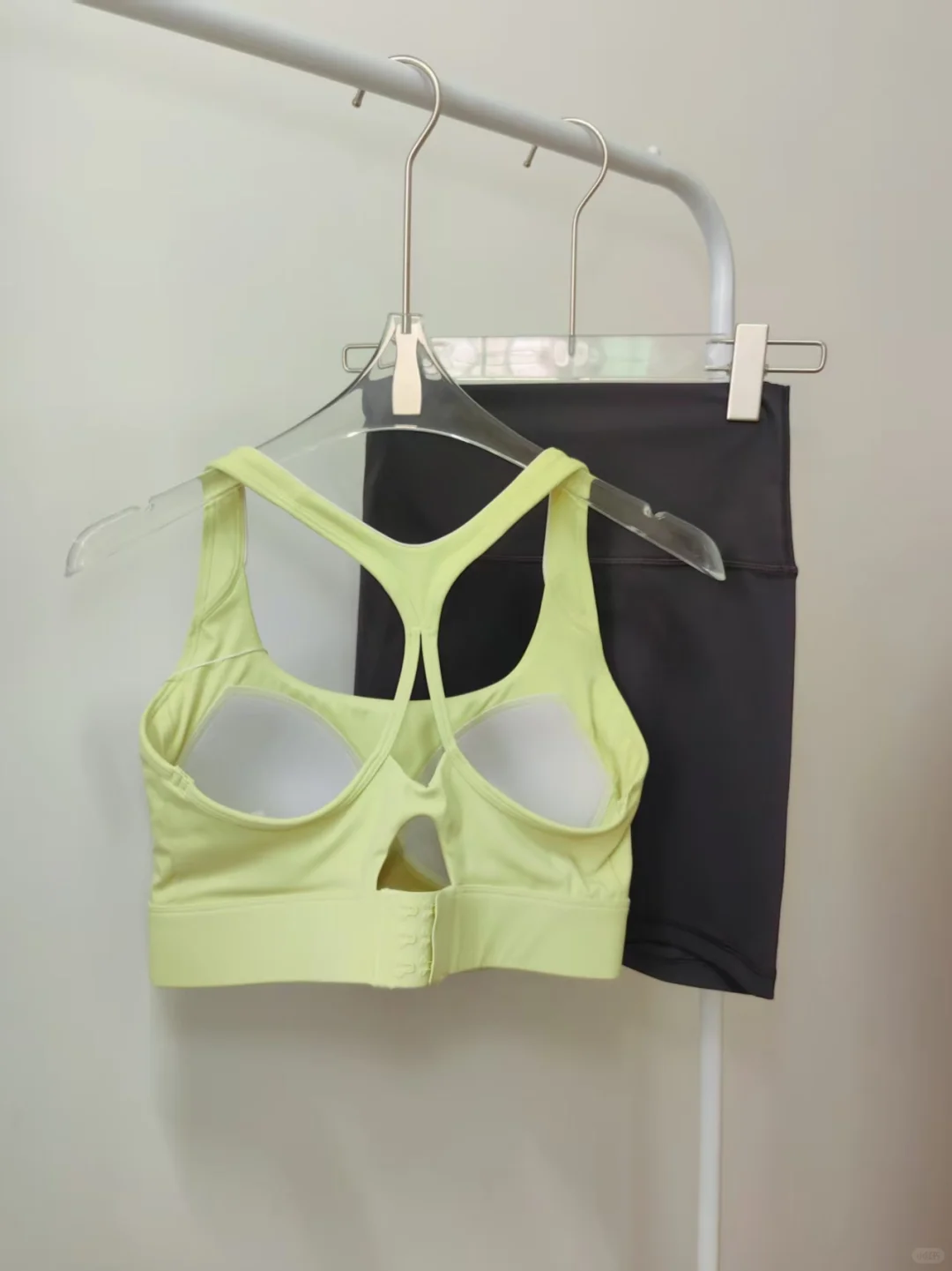 后悔没早买！穿上直接白两个度的神仙瑜伽服