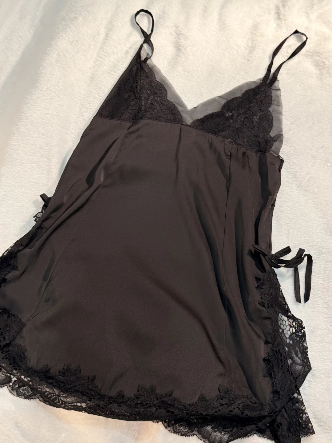 四选一急急急?左滑帮我选约会战袍！！