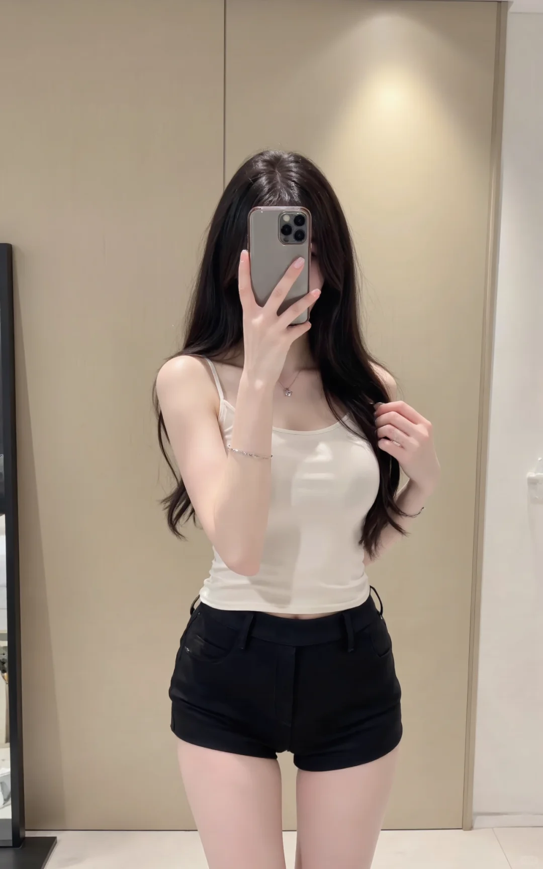 别怪我喜欢你，明明是你先长得好看的