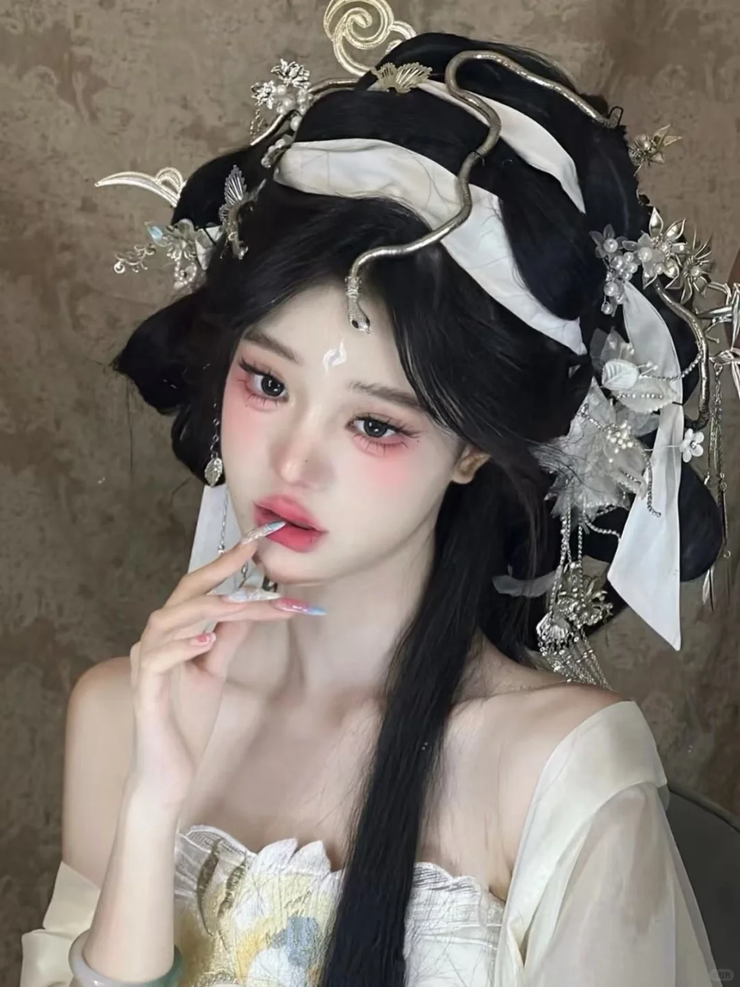 “我们从此就已姐妹相称，可好”武汉写真