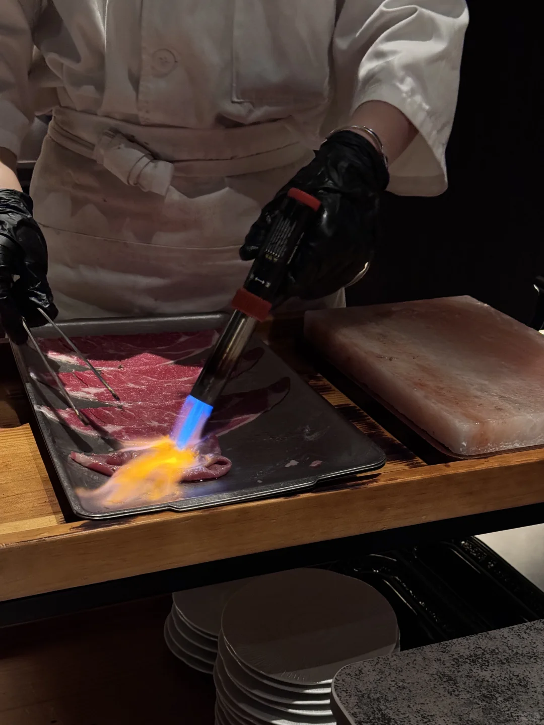 Lululemon 新款连体衣 太显身材喽?