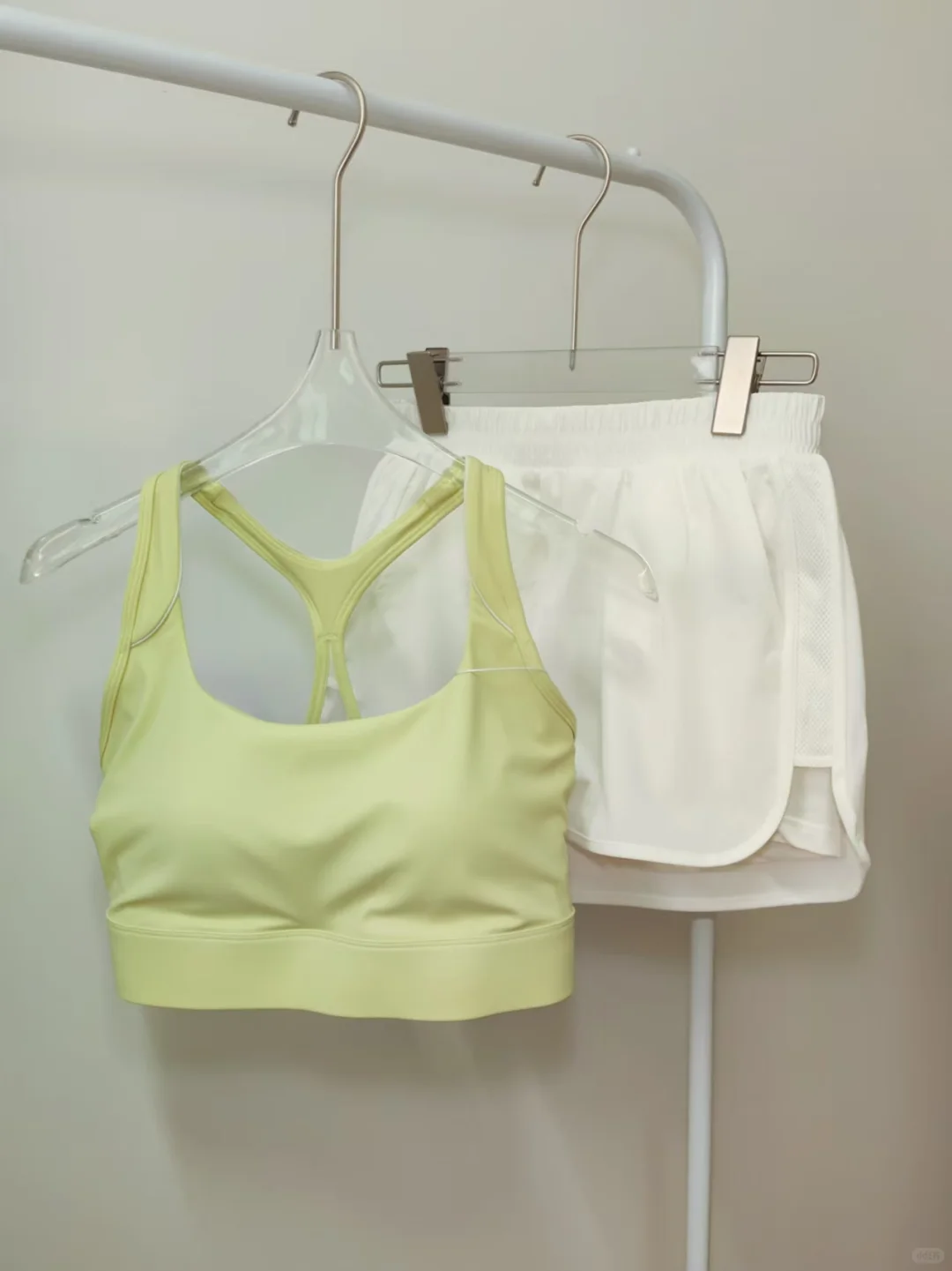 后悔没早买！穿上直接白两个度的神仙瑜伽服