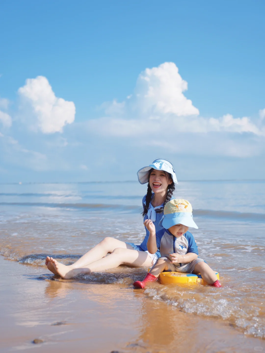 带娃去海边，亲子照这么拍自由感满满|附教程