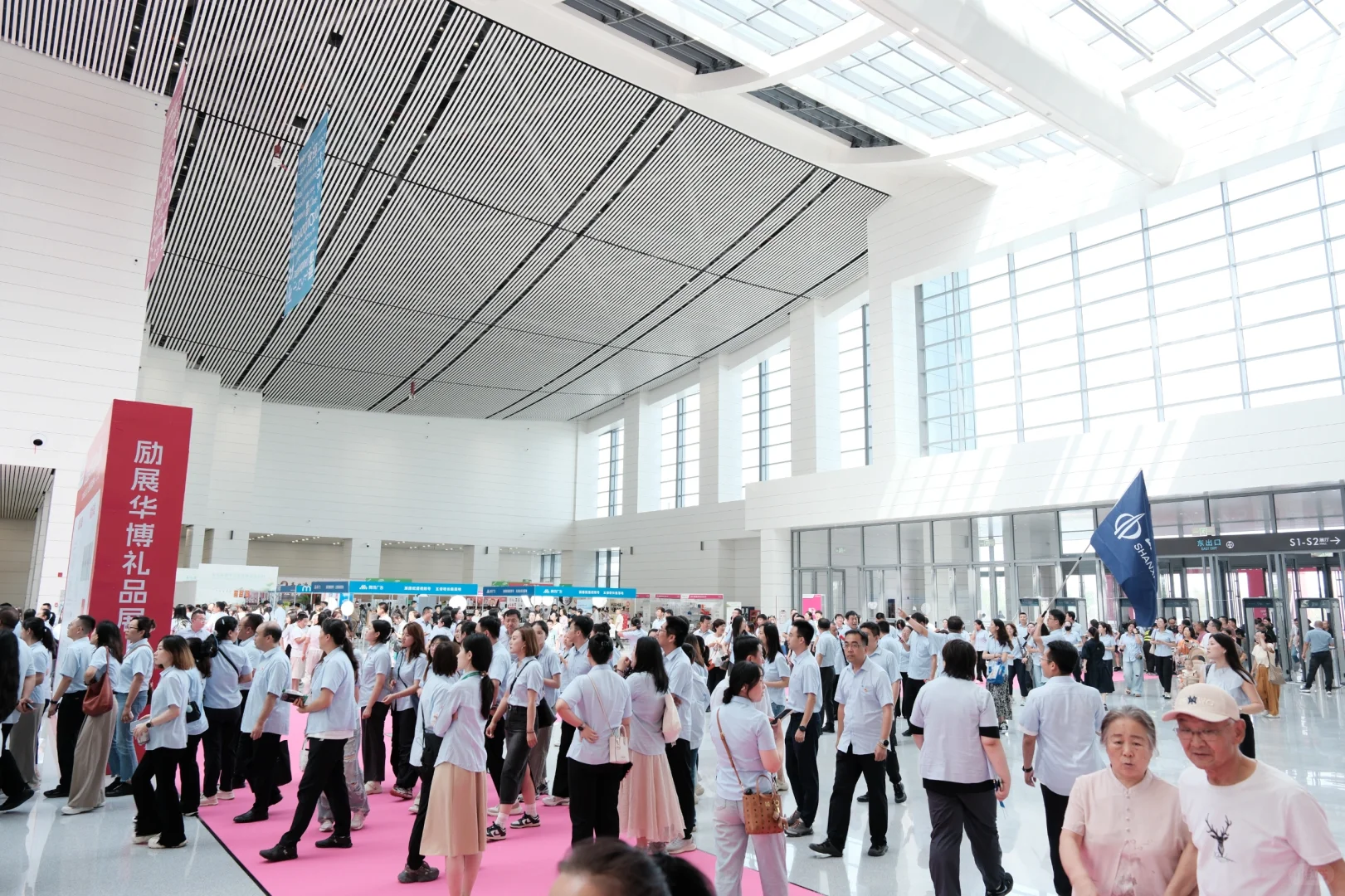 山西文博会丨现场宝子集合 国风好物送不停