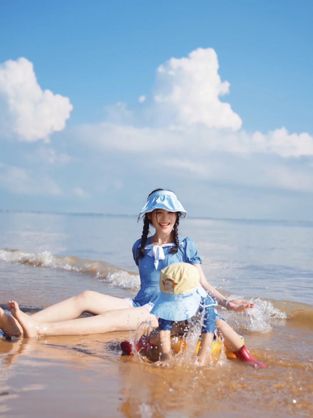 带娃去海边，亲子照这么拍自由感满满|附教程