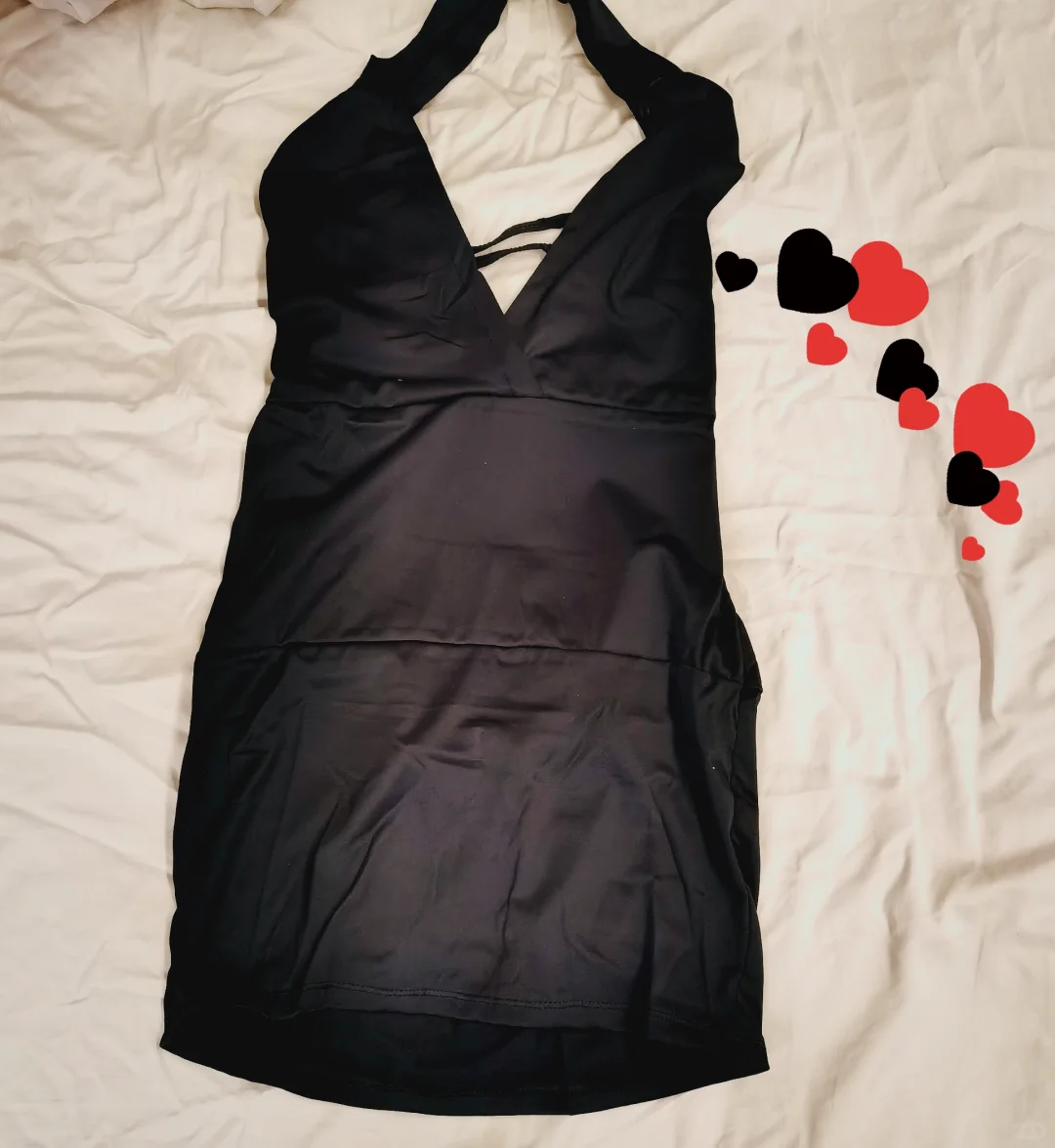 简直了！！这个露背！！