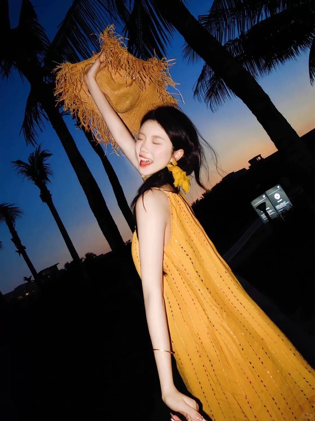 今天的回头率是这条裙子给的?