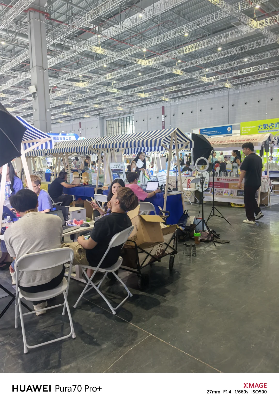 看看CBME孕婴童展会现场直播氛围