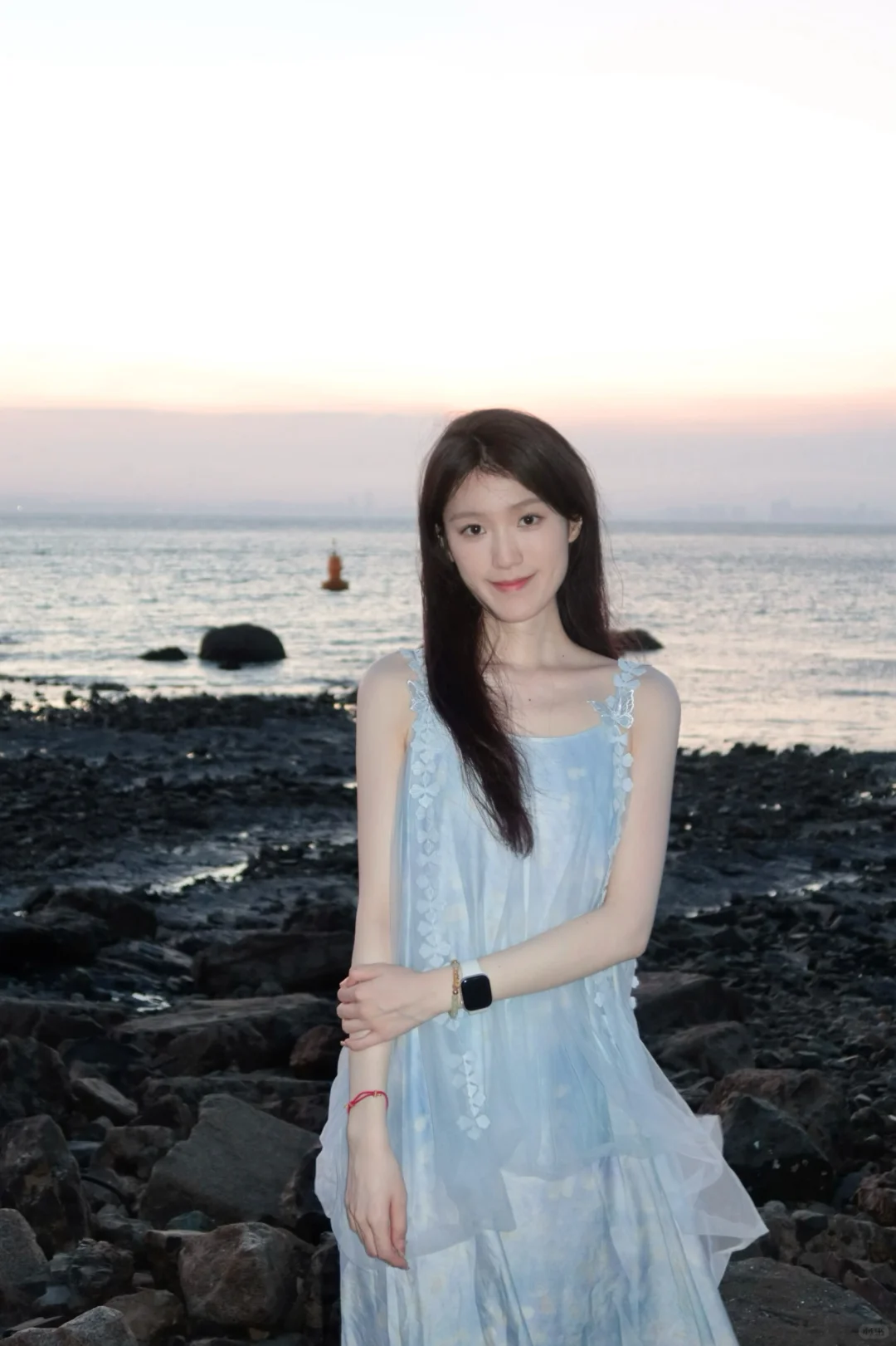 海边穿搭?被海风吻过的海边真的好美?