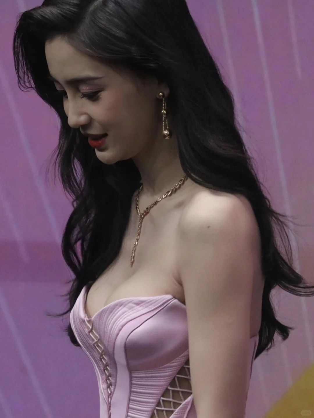 Angelababy竟然有这么波涛汹涌的照片